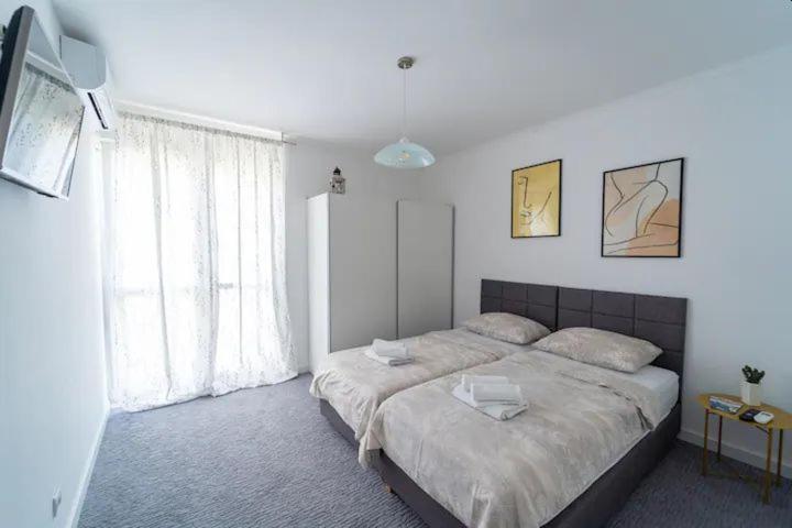Adventure Apartment 75M2 Close To The Center สปลิท ภายนอก รูปภาพ